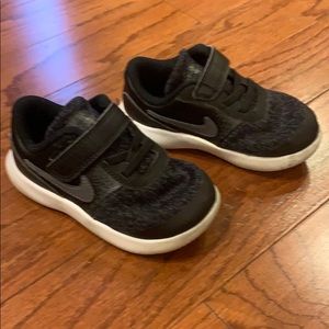 Toddler Nike sneakers